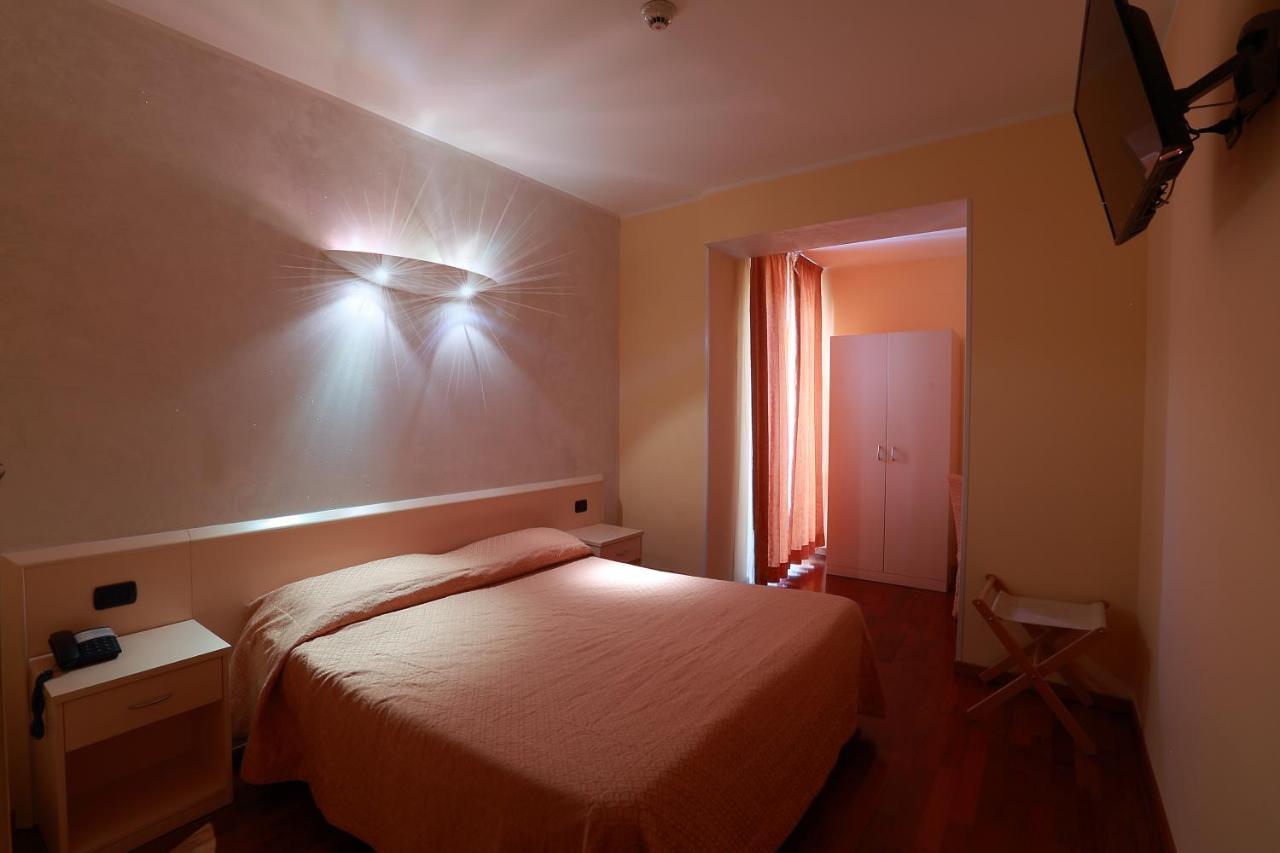 Hotel Caprice Avigliana Exteriér fotografie