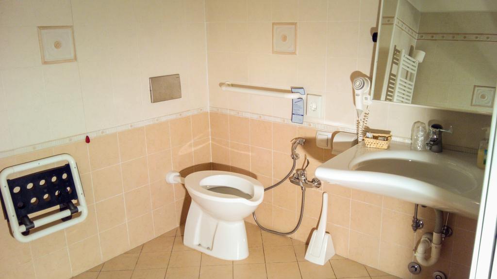 Hotel Caprice Avigliana Pokoj fotografie